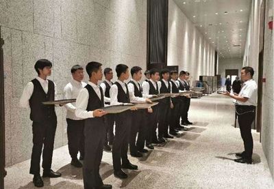 青春在美食烟火中绽放——石家庄旅游学校学生志愿者圆满完成正博会饮食服务任务